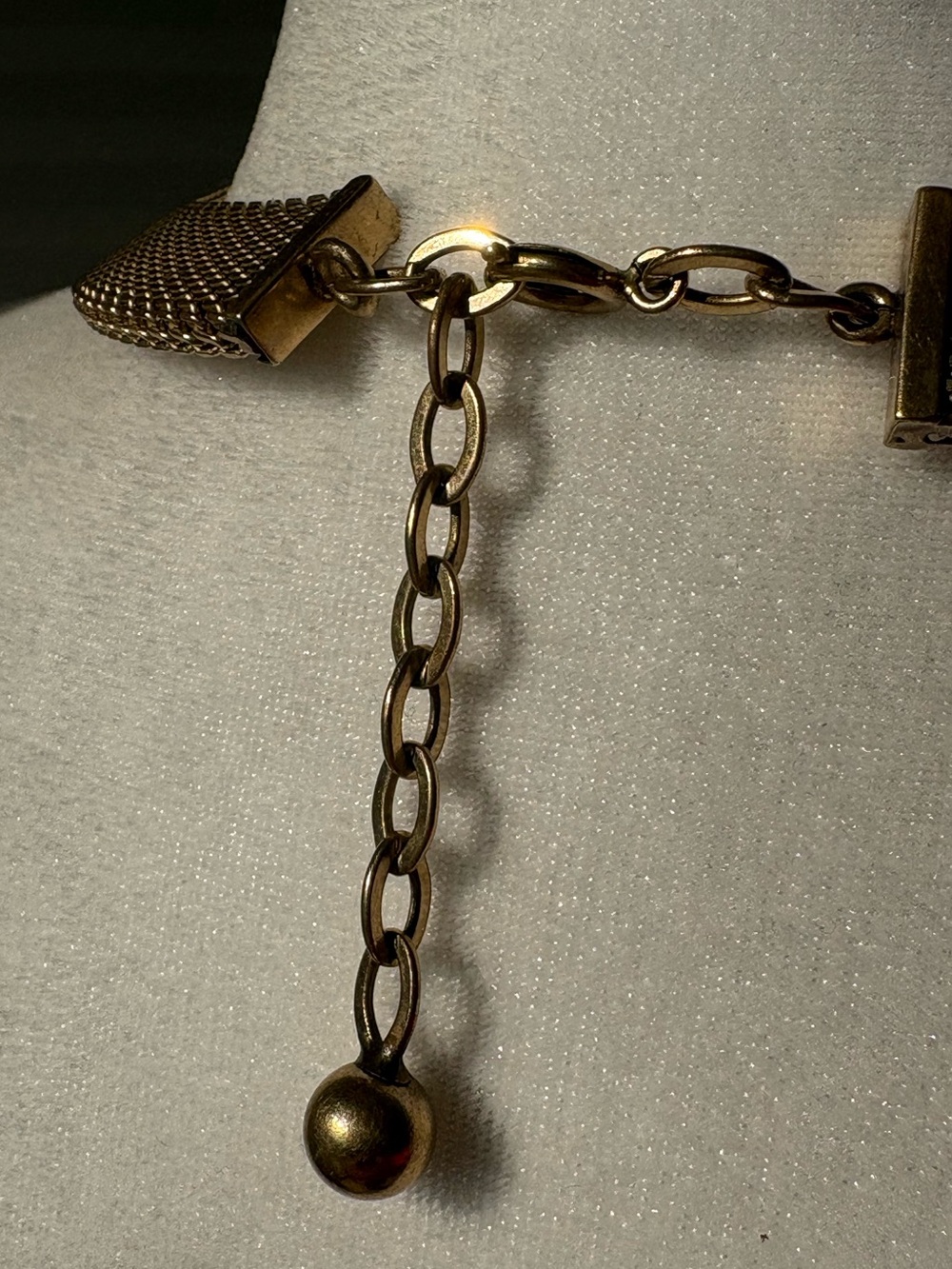Vintage Monet Gold Tone Mesh Knot Statement Necklace - Picture 5 of 7
